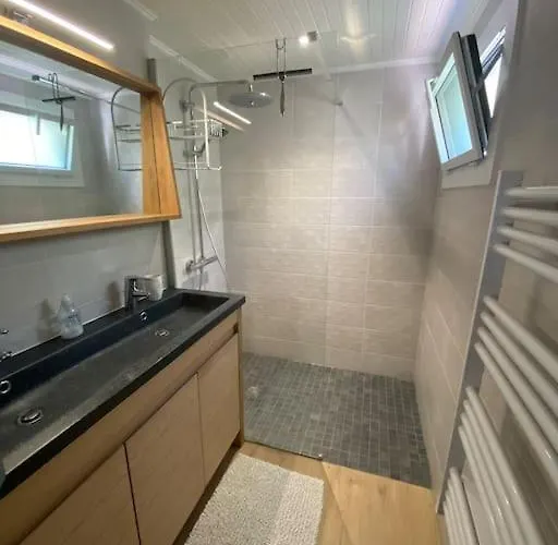 Maison Familiale Dans Les Pins A 500m De La