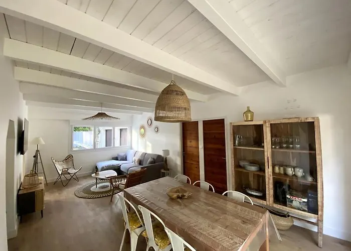 펜션 Maison Familiale Dans Les Pins A 500m De La *