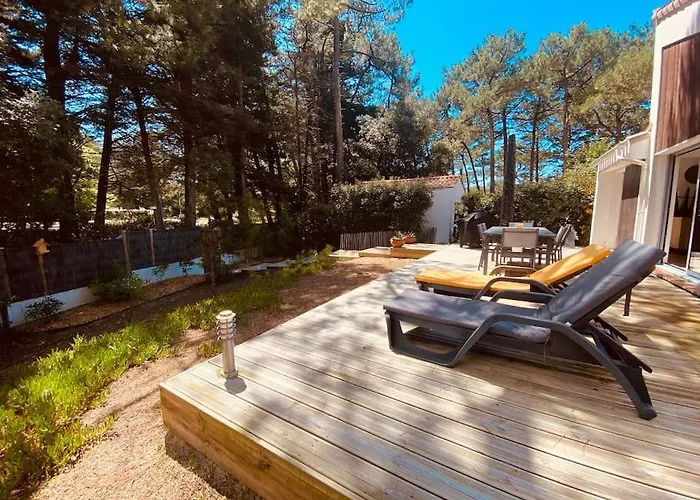 Maison Familiale Dans Les Pins A 500m De La 펜션 생장드몽